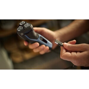 Aparat de ras PHILIPS Seria3000 S3243/12, Wet&Dry, autonomie 60 min, 3 elemente de taiere, albastru Aparat de ras PHILIPS Seria3000 S3243/12, Wet&Dry, autonomie 60 min, 3 elemente de taiere, albastru