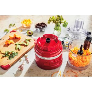 Robot de bucatarie KITCHENAID Empire Red 5KFP0719, 1.7l, 250W, 3 trepte viteza, rosu-negru Robot de bucatarie KITCHENAID Empire Red 5KFP0719, 1.7l, 250W, 3 trepte viteza, rosu-negru