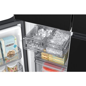 Side by Side SAMSUNG RM90F67CECEO, No Frost, AI Home 9'', 654 l, H 185.3 cm, Clasa E, Dozator apa, sticla neagra Side by Side SAMSUNG RM90F67CECEO, No Frost, AI Home 9'', 654 l, H 185.3 cm, Clasa E, Dozator apa, sticla neagra