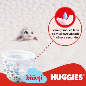 Scutece chilotel HUGGIES Little Movers Jumbo nr 5, Baiat, 12-17 kg, 34 buc Scutece chilotel HUGGIES Little Movers Jumbo nr 5, Baiat, 12-17 kg, 34 buc
