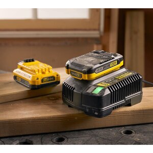 Set incarcator si acumulator pentru scule electrice STANLEY FatMax V20, 18V, 2 x 2.0Ah, Li Ion Set incarcator si acumulator pentru scule electrice STANLEY FatMax V20, 18V, 2 x 2.0Ah, Li Ion