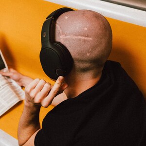 Casti SKULLCANDY Crusher 720, Bluetooth, Over-ear, Microfon, True Black Casti SKULLCANDY Crusher 720, Bluetooth, Over-ear, Microfon, True Black