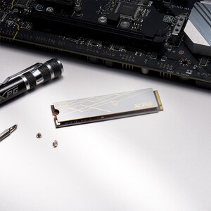 Solid-State Drive (SSD) ADATA XPG Mars 980 Blade, 2TB, PCI Express 5.0 x4, M.2, SMAR-980B-2TCS Solid-State Drive (SSD) ADATA XPG Mars 980 Blade, 2TB, PCI Express 5.0 x4, M.2, SMAR-980B-2TCS