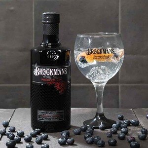 Set Gin Brockmans Premium, 0.7L + 1 pahar Set Gin Brockmans Premium, 0.7L + 1 pahar
