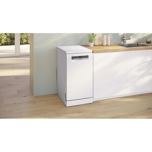 Masina de spalat vase independenta BOSCH SPS4HMW13E, 10 seturi, 6 programe, 45 cm, Clasa D, Wi-Fi, alb Masina de spalat vase independenta BOSCH SPS4HMW13E, 10 seturi, 6 programe, 45 cm, Clasa D, Wi-Fi, alb