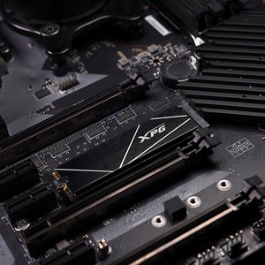 Solid-State Drive (SSD) ADATA XPG Gammix S70 Blade, 4TB, PCI Express 4.0 x4, M.2, AGAMMIXS70B-4T-CS Solid-State Drive (SSD) ADATA XPG Gammix S70 Blade, 4TB, PCI Express 4.0 x4, M.2, AGAMMIXS70B-4T-CS