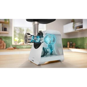 Masina de tocat carne BOSCH MFWS420W, 2.5kg/min, 1900W, accesoriu carnati/kebbe, alb-negru Masina de tocat carne BOSCH MFWS420W, 2.5kg/min, 1900W, accesoriu carnati/kebbe, alb-negru