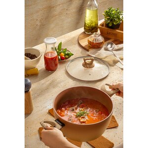 Cratita cu capac AMERCOOK Terracotta AC0108505.24, 3.8l, 24cm, aluminiu presat, aramiu Cratita cu capac AMERCOOK Terracotta AC0108505.24, 3.8l, 24cm, aluminiu presat, aramiu