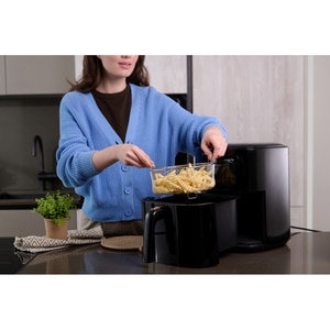 Friteuza cu aer cald MYRIA MY4467, 6,5l, 1700W, negru Friteuza cu aer cald MYRIA MY4467, 6,5l, 1700W, negru