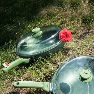 Tigaie adanca cu capac RISOLI DR. Green, 24 cm, aluminiu reciclat, verde Tigaie adanca cu capac RISOLI DR. Green, 24 cm, aluminiu reciclat, verde