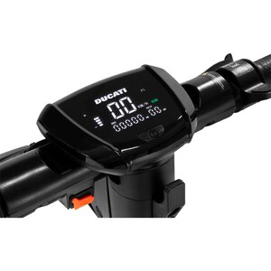 Trotineta electrica DUCATI Pro-III R AS, 10 inch, negru Trotineta electrica DUCATI Pro-III R AS, 10 inch, negru