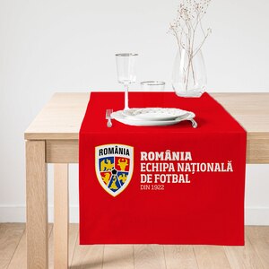 Napron ECHIPA NATIONALA DE FOTBAL A ROMANIEI, 140 x 45 cm, rosu Napron ECHIPA NATIONALA DE FOTBAL A ROMANIEI, 140 x 45 cm, rosu