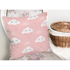 Fata perna decorativa Modern Cloud, 30% bumbac + 70% poliester, 43 x 43 cm, roz Fata perna decorativa Modern Cloud, 30% bumbac + 70% poliester, 43 x 43 cm, roz