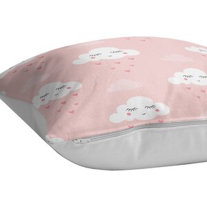 Fata perna decorativa Modern Cloud, 30% bumbac + 70% poliester, 43 x 43 cm, roz Fata perna decorativa Modern Cloud, 30% bumbac + 70% poliester, 43 x 43 cm, roz