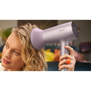 Uscator de par PHILIPS Seria 7000 BHD723/10, 1800W, 2 viteze, 4 trepte temperatura, ThermoShield, bej Uscator de par PHILIPS Seria 7000 BHD723/10, 1800W, 2 viteze, 4 trepte temperatura, ThermoShield, bej