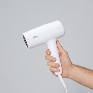 Uscator de par BRAUN BRHD210E, 2100W, 2 viteze, 3 trepte temperatura, alb Uscator de par BRAUN BRHD210E, 2100W, 2 viteze, 3 trepte temperatura, alb