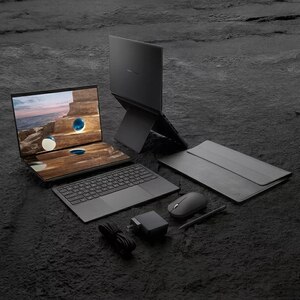 Laptop ASUS Zenbook Duo OLED UX8407AA-SN129X, Intel Core Ultra 7 355 pana la 4.7GHz, 14" 3K Touch, 32GB, SSD 1TB, Intel Graphics, Windows 11 Pro, Moher Gray Laptop ASUS Zenbook Duo OLED UX8407AA-SN129X, Intel Core Ultra 7 355 pana la 4.7GHz, 14" 3K Touch, 32GB, SSD 1TB, Intel Graphics, Windows 11 Pro, Moher Gray