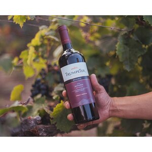 Vin rosu sec Rutini Trumpeter Reserve Blend, 0.75L Vin rosu sec Rutini Trumpeter Reserve Blend, 0.75L