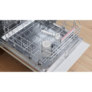 Mixer vertical BOSCH ErgoMixx MSM64010, 0.6l, 450W, 1 treapta viteza, alb-rosu Mixer vertical BOSCH ErgoMixx MSM64010, 0.6l, 450W, 1 treapta viteza, alb-rosu