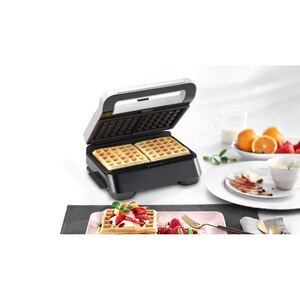 Sandwich maker BRAUN SM5006, 800W, 2 placi detasabile, negru-argintiu Sandwich maker BRAUN SM5006, 800W, 2 placi detasabile, negru-argintiu