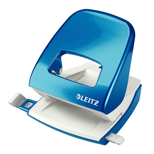 Perforator metalic LEITZ 5008, 30 coli, 2 perforatii, albastru Perforator metalic LEITZ 5008, 30 coli, 2 perforatii, albastru